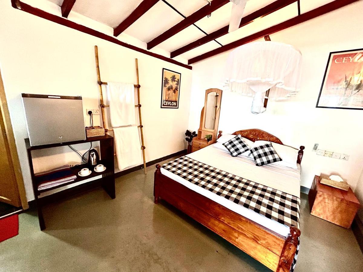 Hotel Kenno'S Korner Weligama Esterno foto