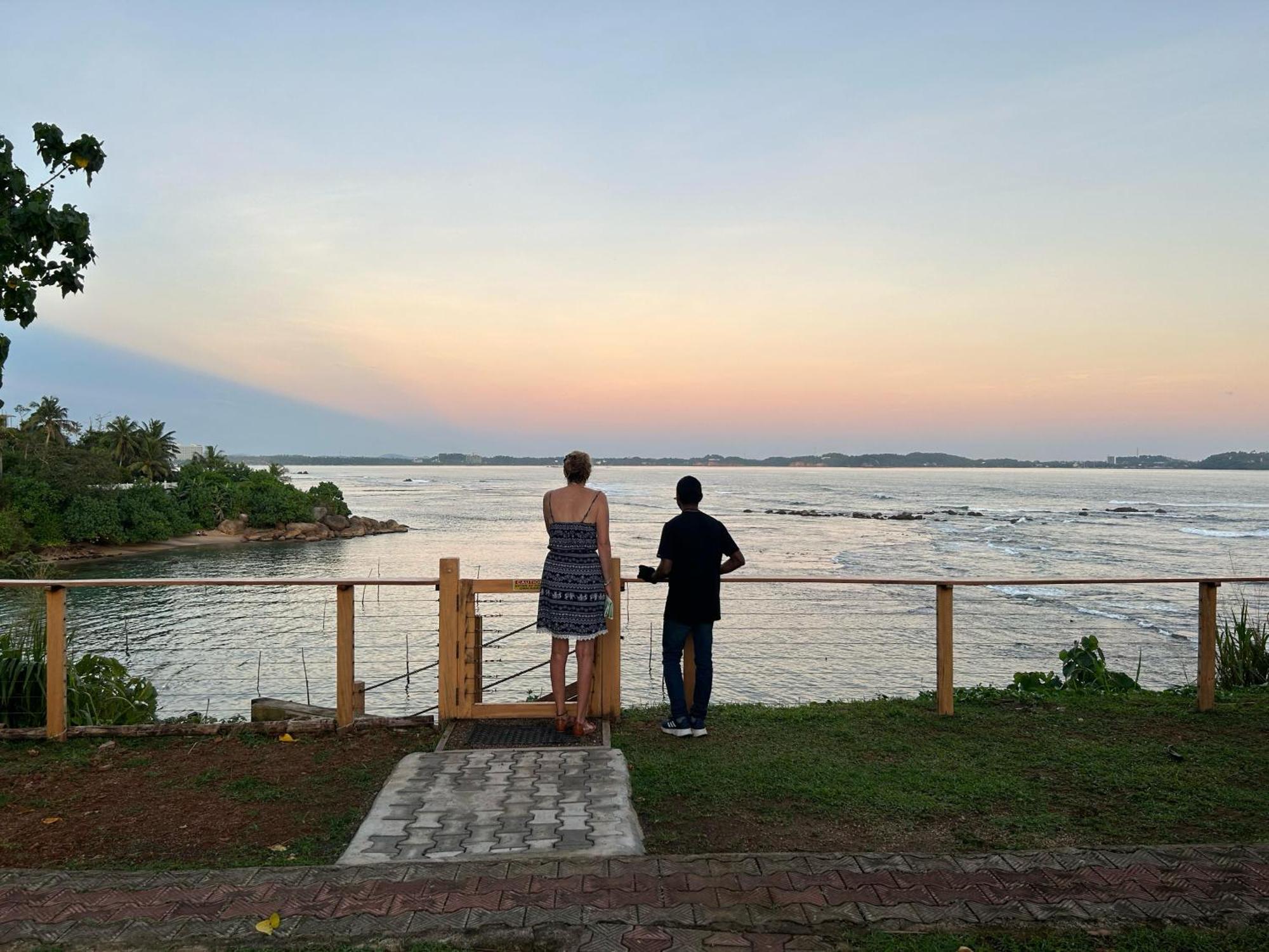 Hotel Kenno'S Korner Weligama Esterno foto