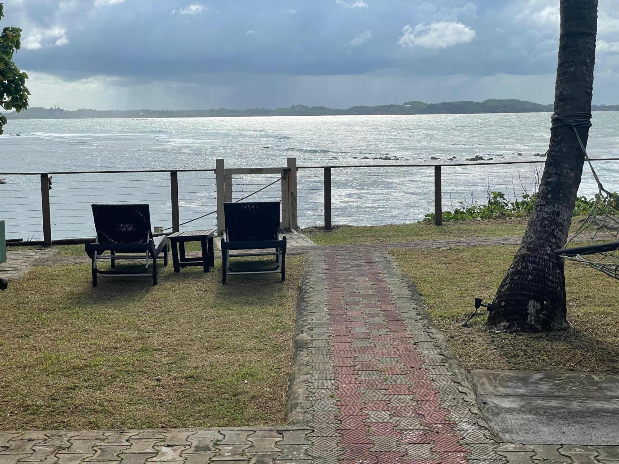 Hotel Kenno'S Korner Weligama Esterno foto