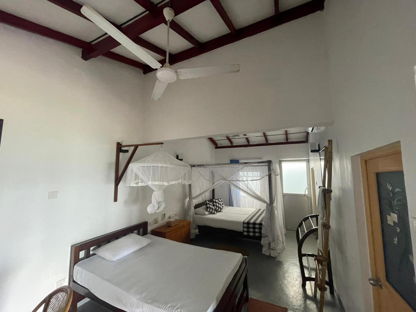 Hotel Kenno'S Korner Weligama Esterno foto